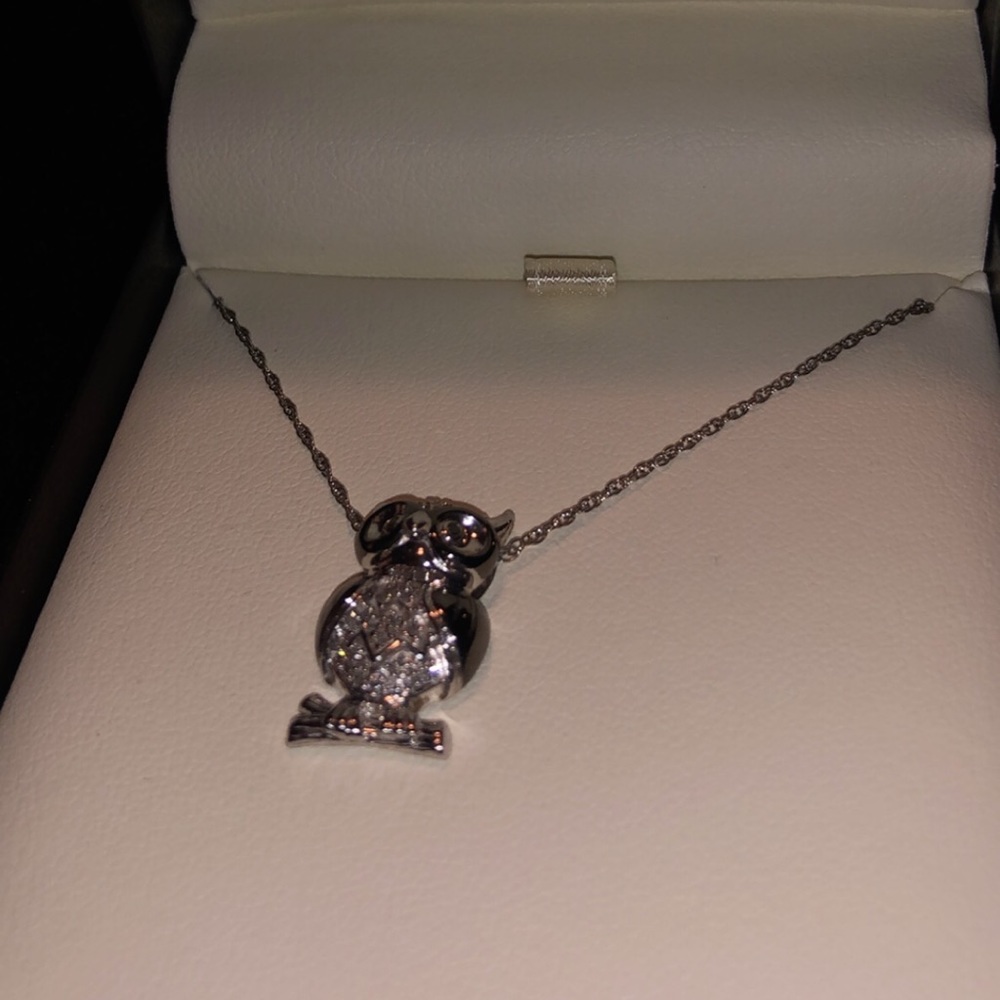 Necklace - Picture 2 of 5